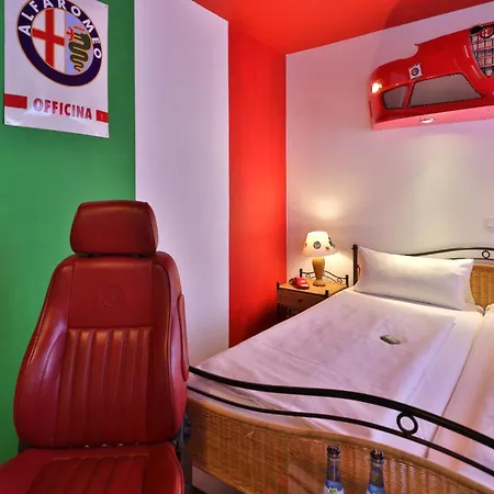 Aparthotel Deutschmeister 3*