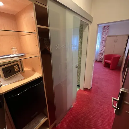 Deutschmeister 公寓式酒店 3*