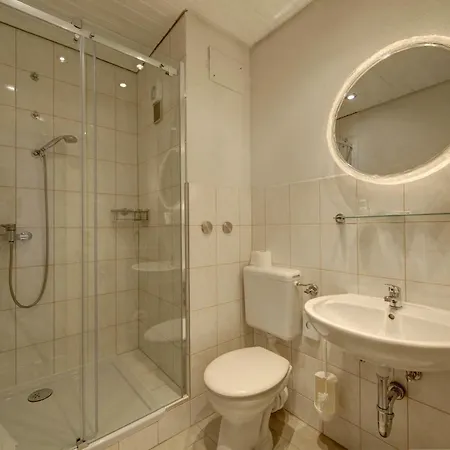 Deutschmeister Apartmanhotel 3*